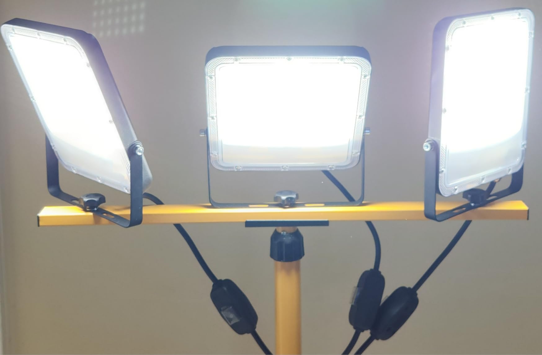 50000Lumen LED Work Lights with Stand - 3 Head Portable Work Light with IP65 Waterproof, Adjustable Stand, 16ft Cord for Construction Sites, Garage, Warehouse Lighting - Indoor Outdoor customer photo 1