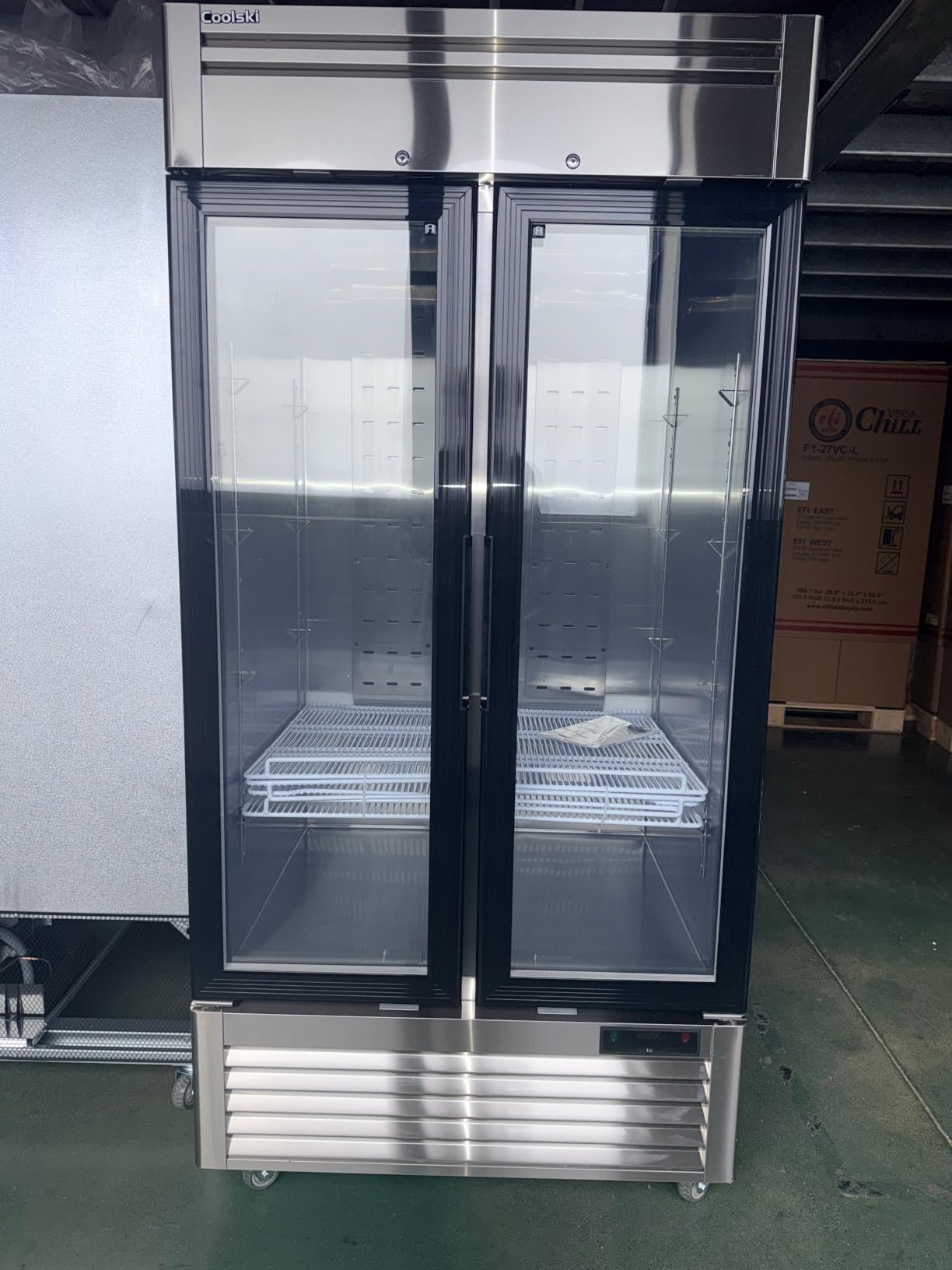 Coolski Commercial Display Freezer with Single Glass Door, 21.8 Cu.ft. Upright Merchandiser Freezer for Ice Cream and Frozen Food, Adjustable Shelves, Auto Defrost, LED Lighting, ETL DOE Certified customer photo 2