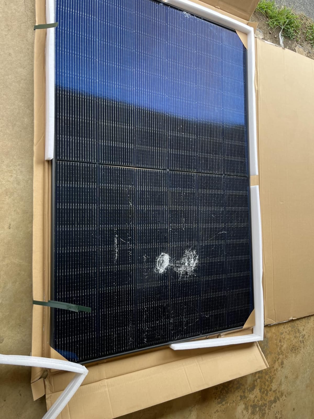 860 watt Bifacial Solar Panels,UL61730 Certified 16BB 25% High Efficiency customer photo 2