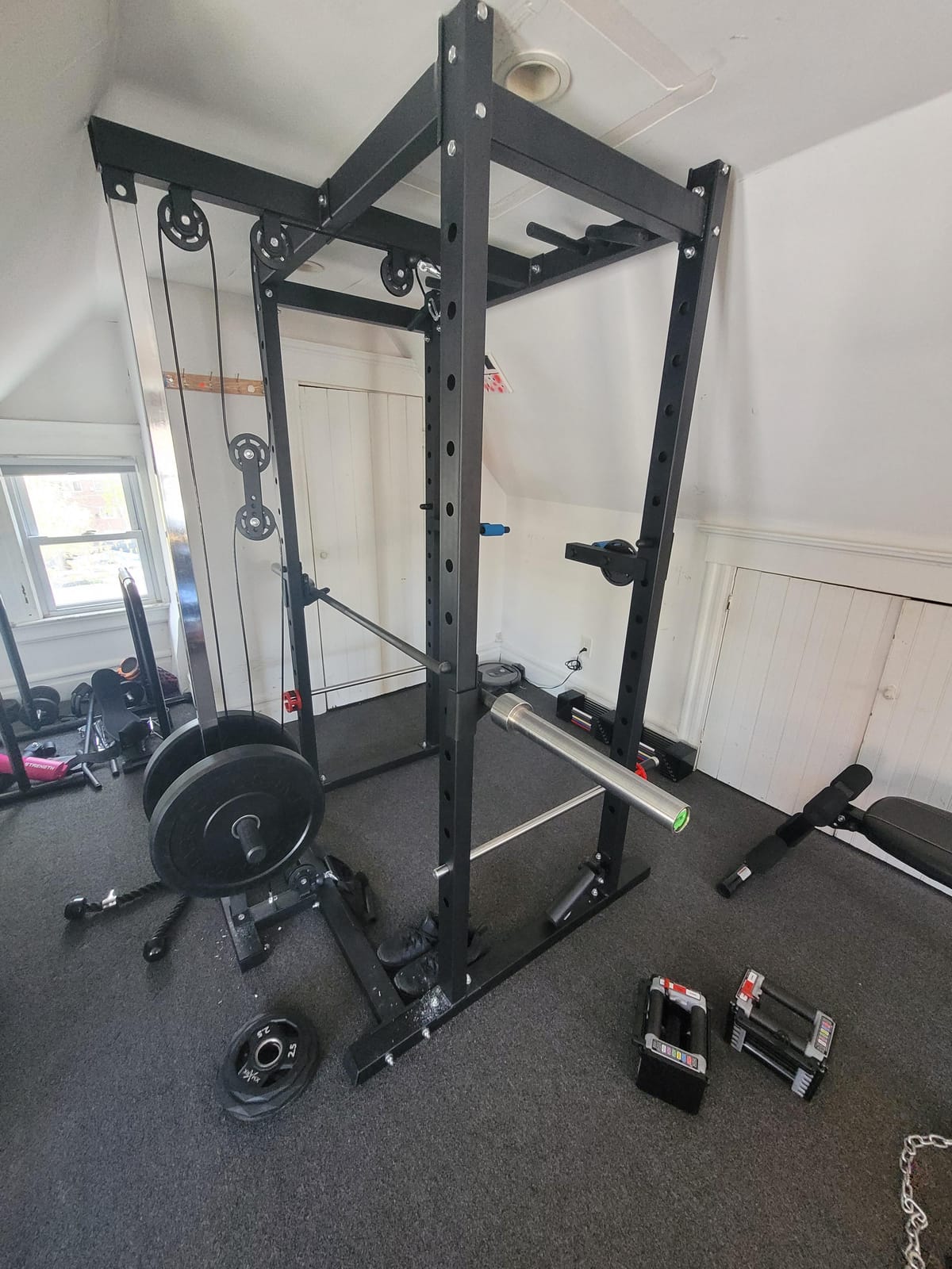 Mikolo M4 2.0 Lite Smith Machine, 2200LBS Power Cage with LAT Pulldown & Cable Crossover, All-in-One Home Gym Squat Rack with Aluminum Pulley System for Full-Body Workouts customer photo 2
