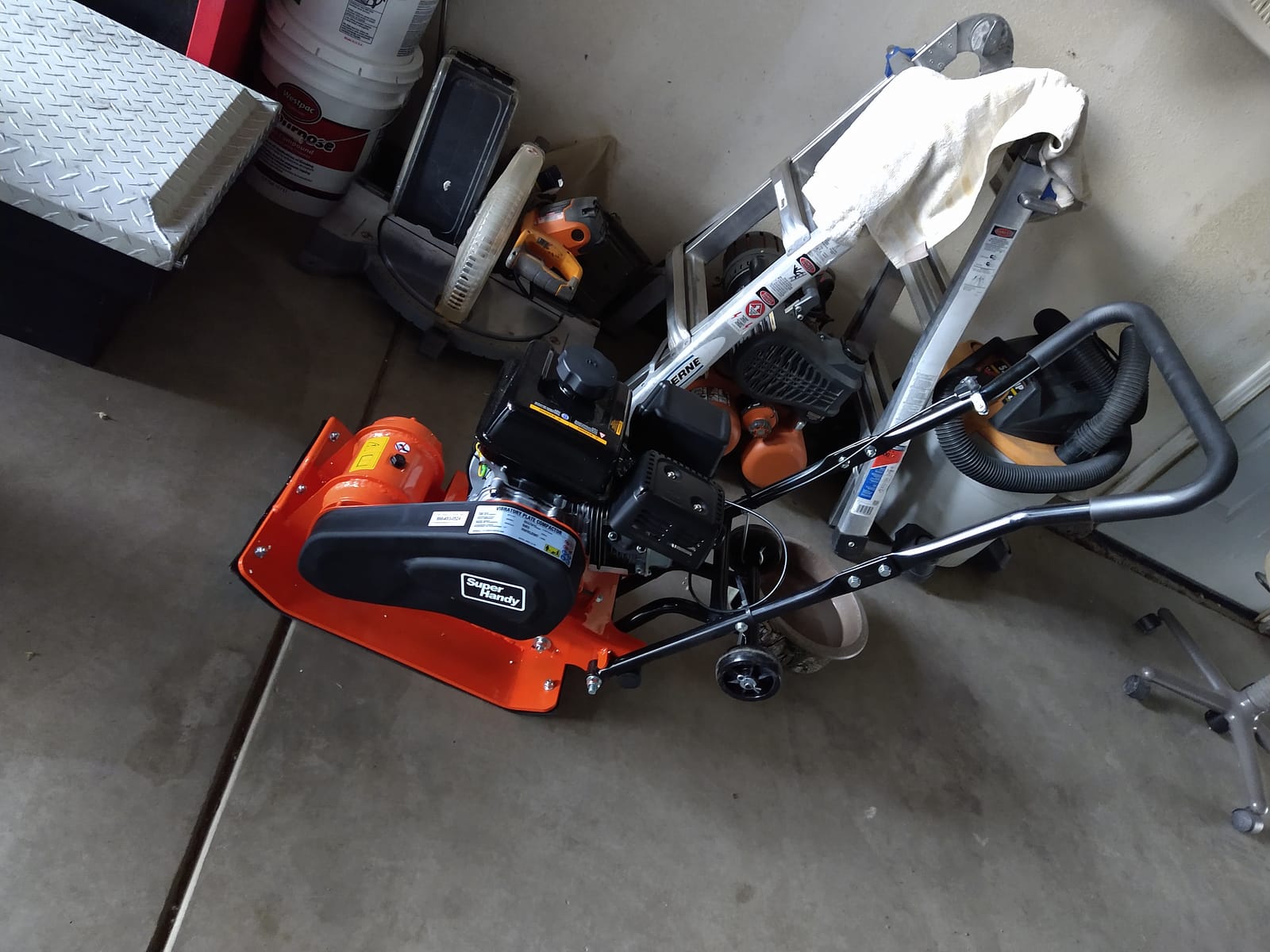 WEN Plate Compactor, 7HP, 212cc, with Wheel Kit and 4496-Pound Compaction Force (56012) customer photo 2