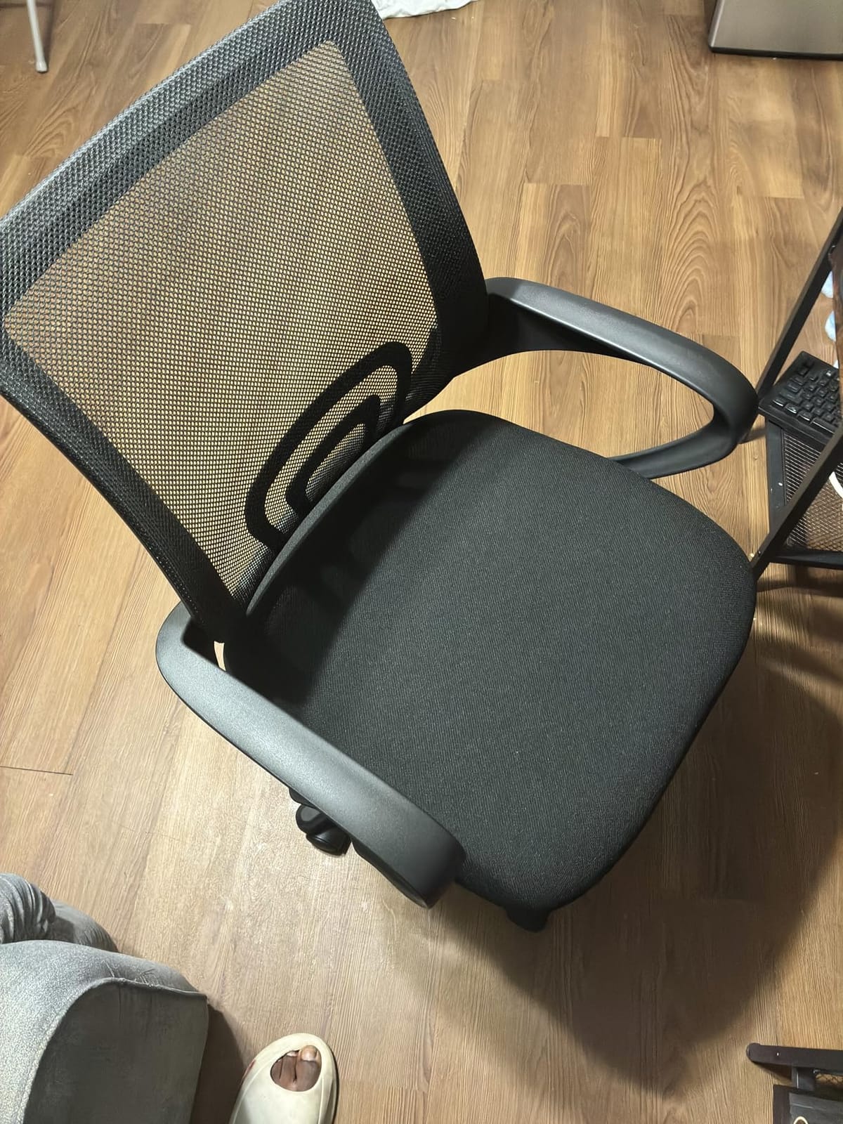 NEO CHAIR Office Computer Chair Ergonomic Mid-Back Mesh Desk Chair, Black customer photo 2