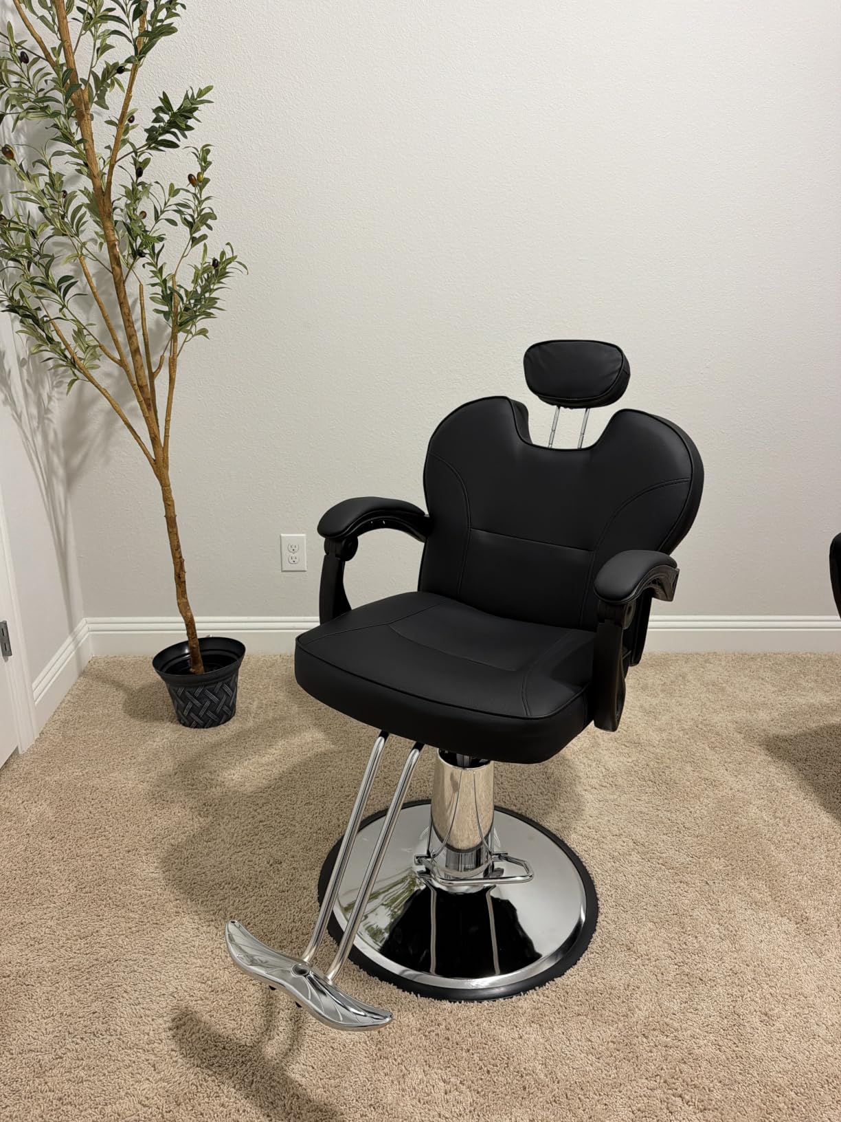 Barber Chair with Heavy Duty Hydraulic Pump, Salon Chair for Hair Stylist, 360° Swivel 90°-140° Backrest Reclining Chairs, Portable Height Adjustable Hair Chair for Barbershop (Black-Plain) customer photo 2