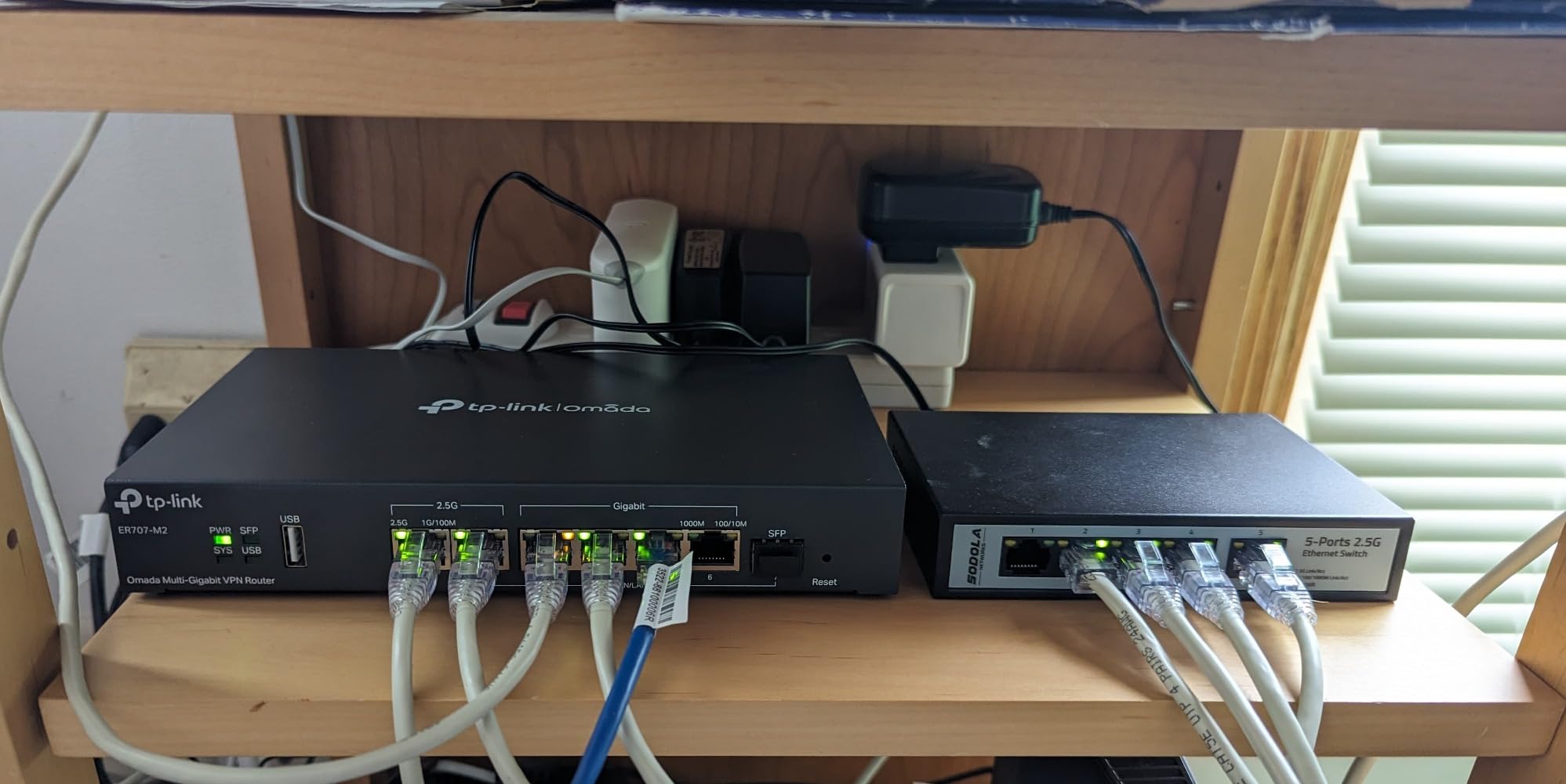 SODOLA 8 Port 10Gb Easy Web Managed Switch, 8 x 10G RJ-45 Ports, 160Gbps Bandwidth, Support LACP, VLAN, QoS, 10G/5G/2.5G/1000M/100M Auto-Negotiation, Multi-Gigabit Managed Ethernet Switch customer photo 1