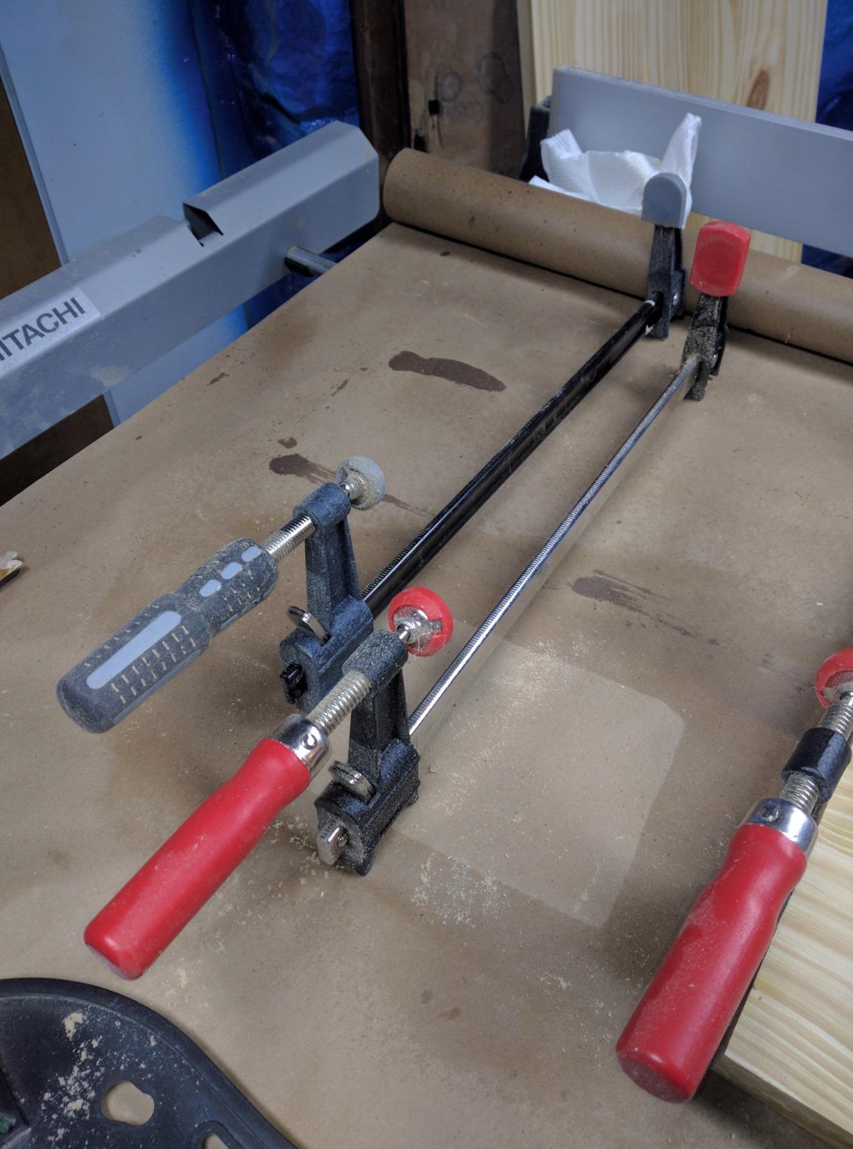 Bessey Clutch Style Bar Clamps - 6 In 600 lb - GSCC2.506 - Woodworking Clamps with Ergonomic Handle, Non-Marring Pads, Durable Cast-Iron Jaws & Serrated Rail for Carpentry & Cabinetry customer photo 1