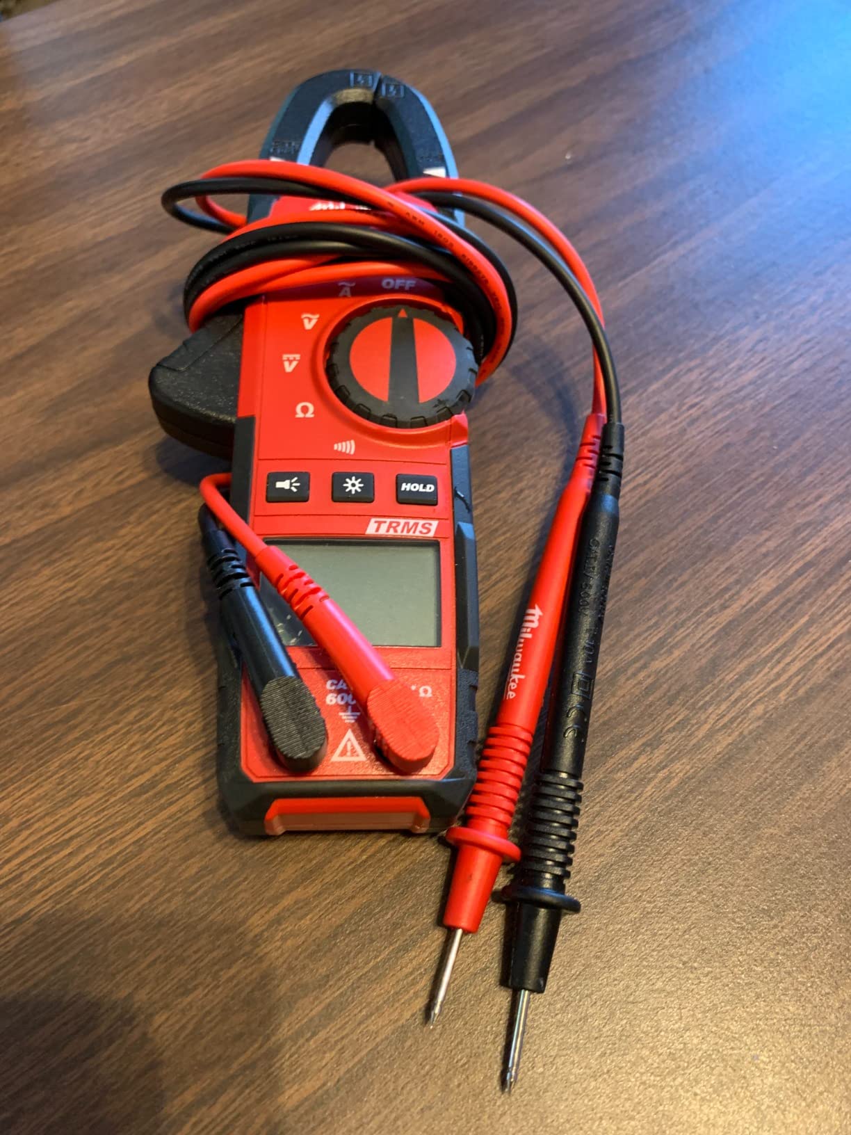 Milwaukee 2235-20 400 Amp Clamp Meter customer photo 1