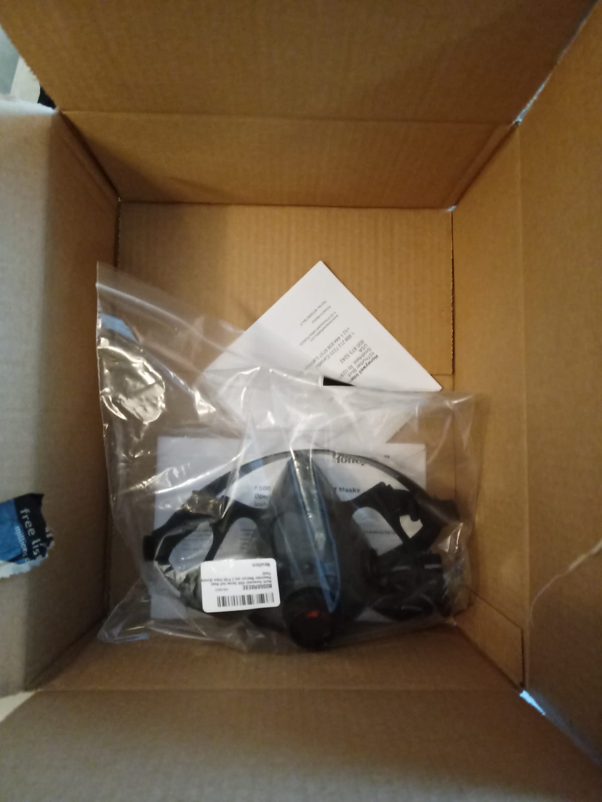 North Honeywell 5500 Series Half Mask Respirator Medium and 2 P100 filters (Bundle Pack) customer photo 1