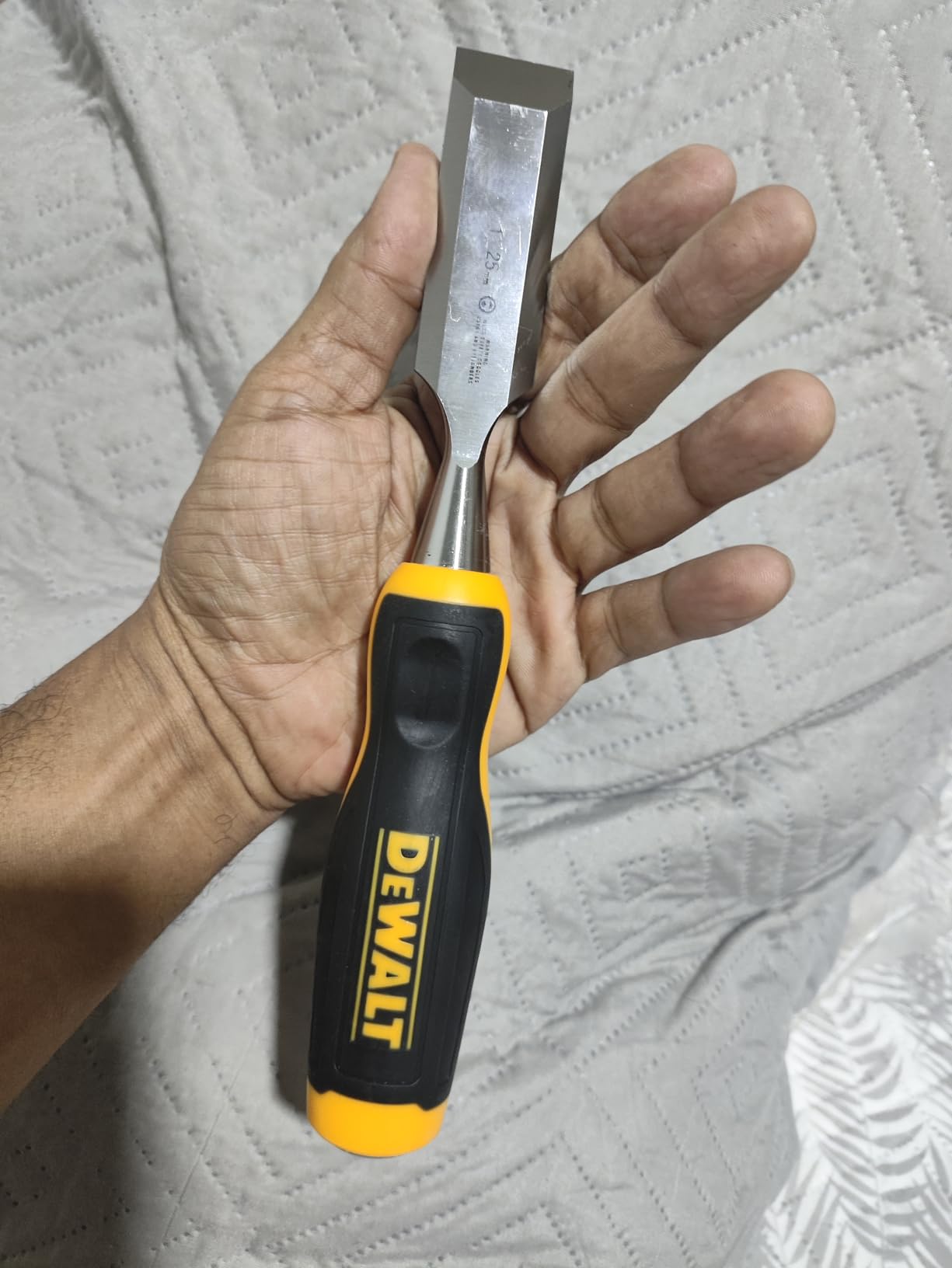 DEWALT DWHT16063 Short Blade Wood Chisel 4piece set customer photo 2