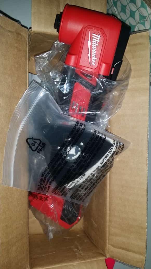 Milwaukee 2626-20 M18 18V Lithium Ion Cordless 18,000 OPM Orbiting Multi Tool with Woodcutting Blades and Sanding Pad with Sheets Included (Battery Not Included, Power Tool Only) customer photo 2