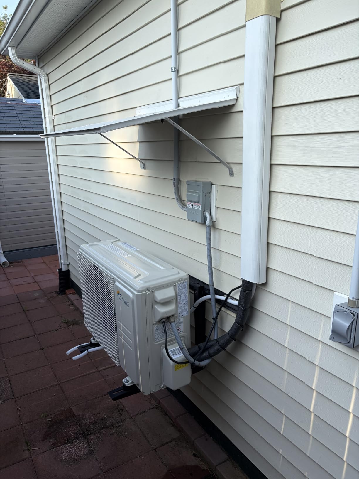 Senville LETO Mini Split Air Conditioner, Heat Pump, White, 12000 BTU customer photo 1