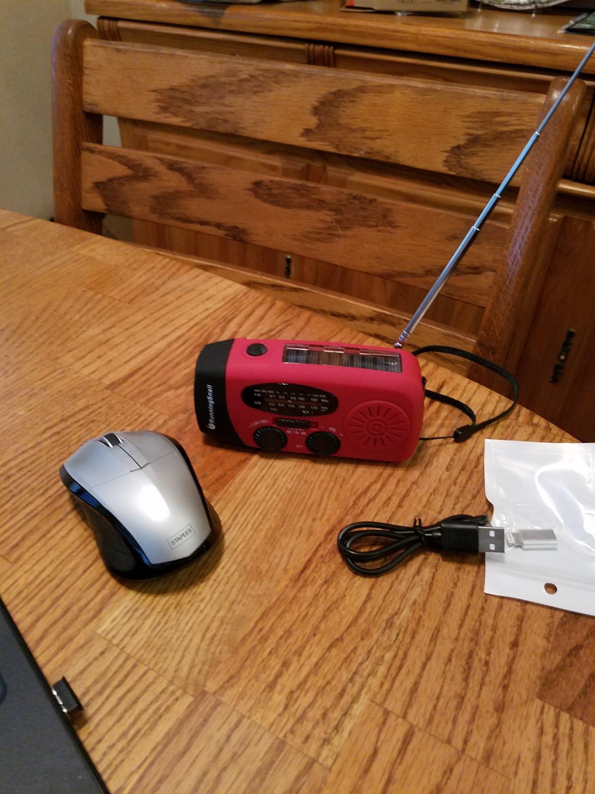 RunningSnail Hand Crank Radio with Flashlight, NOAA/AM/FM Emergency Radio customer photo 2
