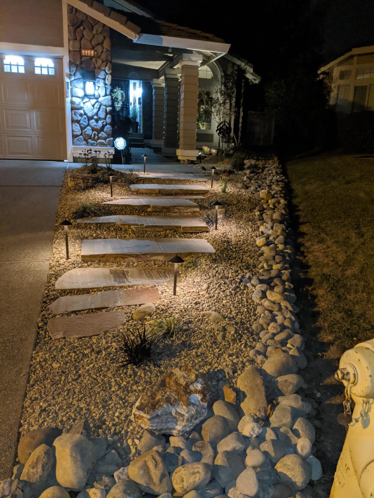 Malibu C Landscape Lighting Kit with 150W Low Voltage Outdoor Transformer & 12V Halogen 6PK 10W Bronze Pathway Lights & 4PK Metal 20W Flooding Lights/Spotlights Warm White & 75Feet #16 Wire for Patio customer photo 1