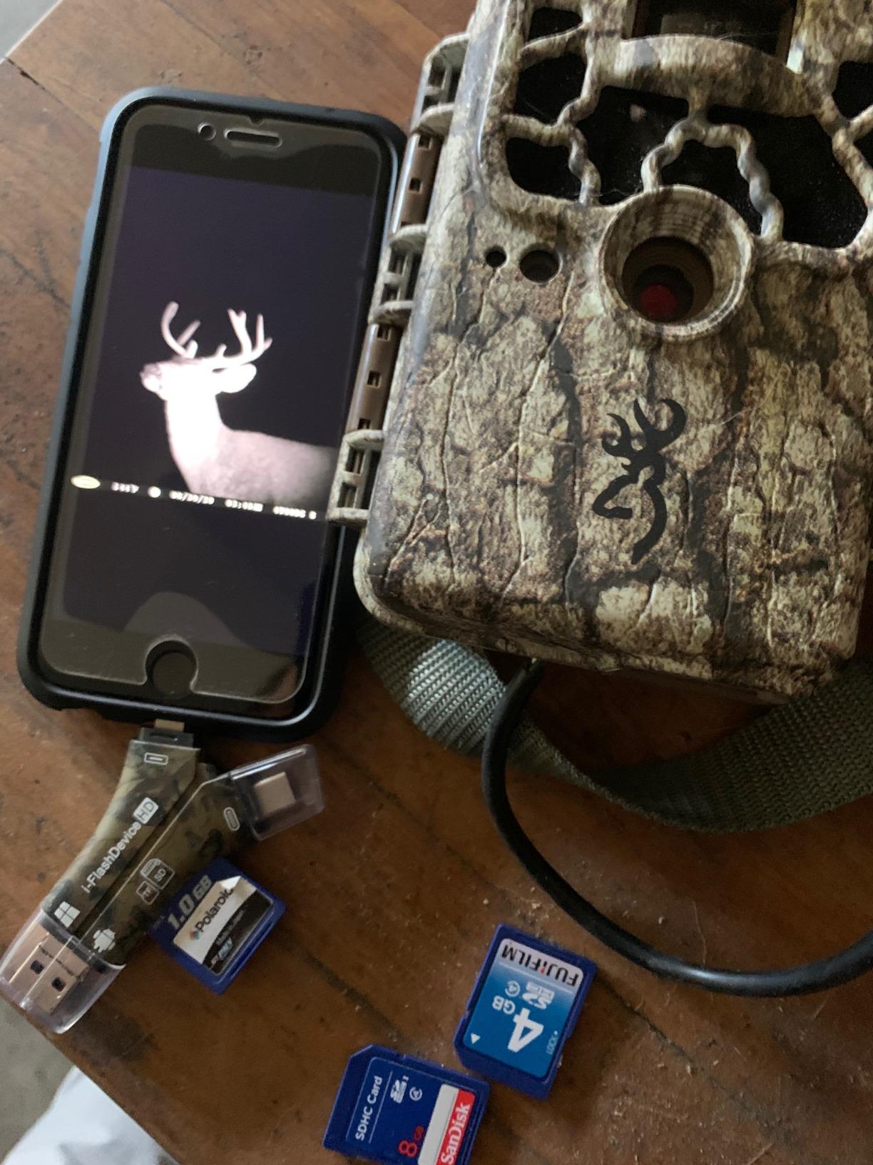Trail Camera Viewer SD Card Reader for iPhone iPad Mac & Android, 4 in 1 SD/Micro SD/TF Memory Card Reader Adapter to View Hunting Game Camera Photos or Videos on Smartphone customer photo 1