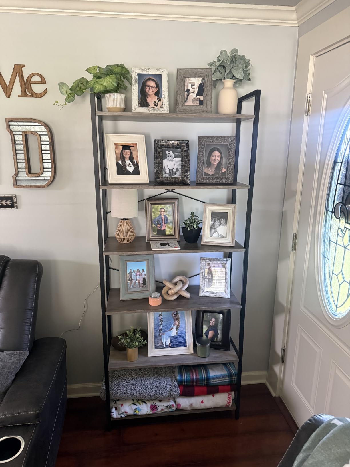 VASAGLE 5-Tier Bookshelf, Bookcase with Shelves, Storage Shelf, Living Room customer photo 2