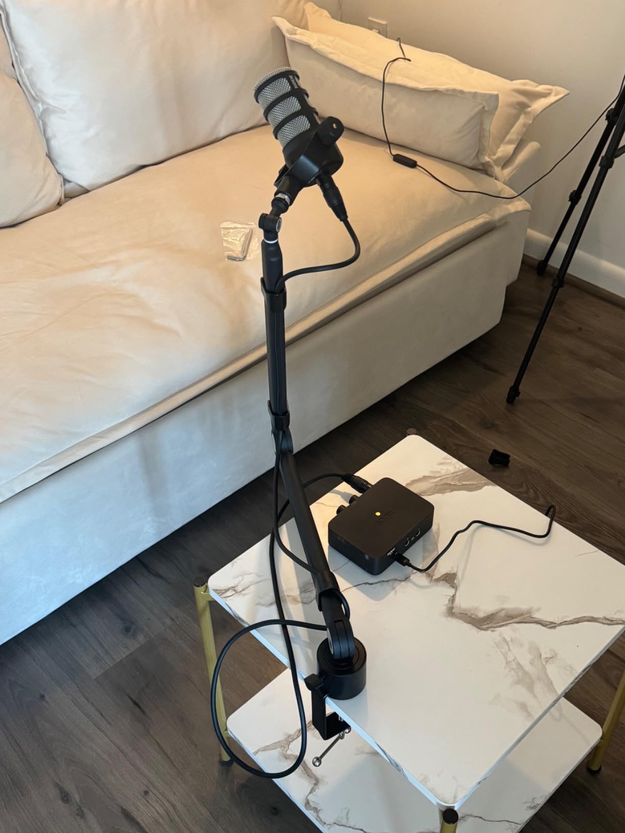 SUNMON Mic Stand Boom Arm - Microphone Arm Compatible with HyperX QuadCast, 360° Rotation Microphone Stand, Weighted Metal Mic Boom Arm for HyperX QuadCast,Blue Yeti,Shure MV7,Rode and Most Gaming customer photo 1