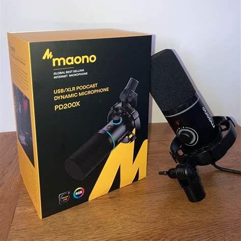 MAONO PD200XS XLR/USB Dynamic Microphone Kit, RGB Gaming Mic with Software customer photo 1