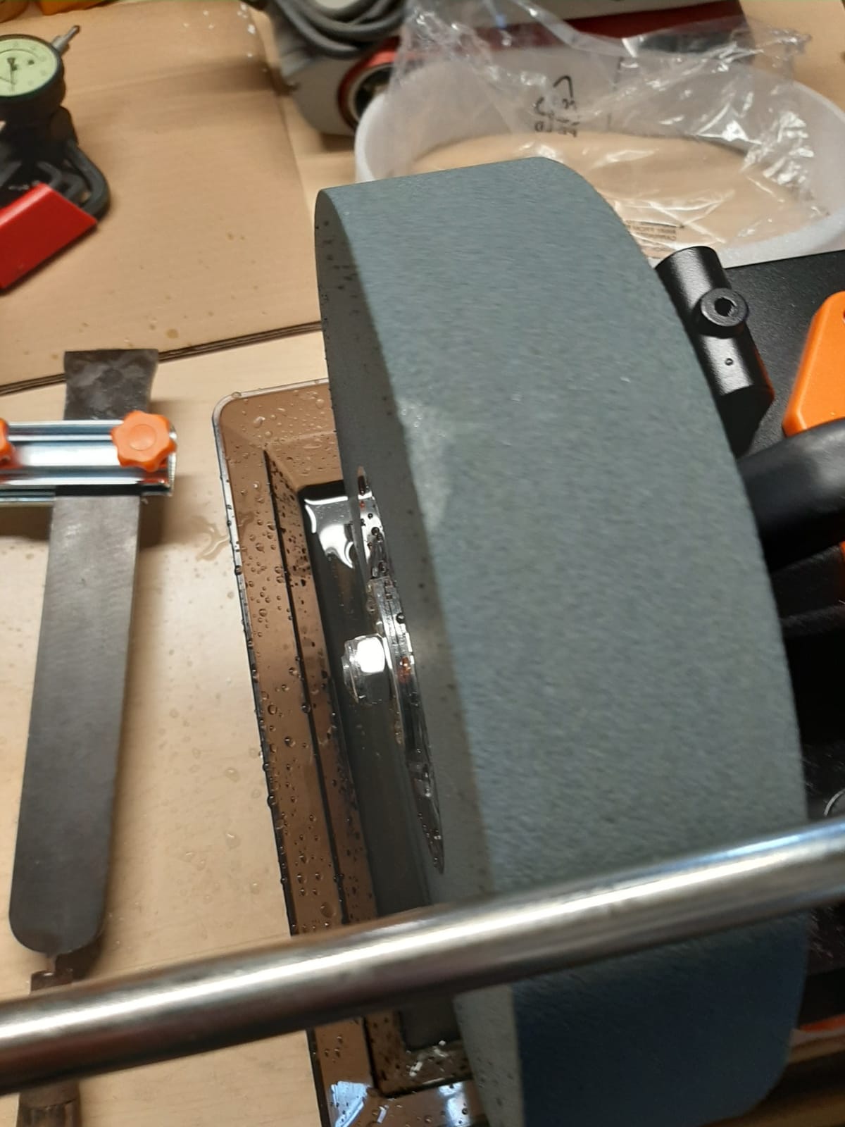 WEN 8-Inch Water-Cooled Wet/Dry Sharpening System (BG4108) customer photo 1