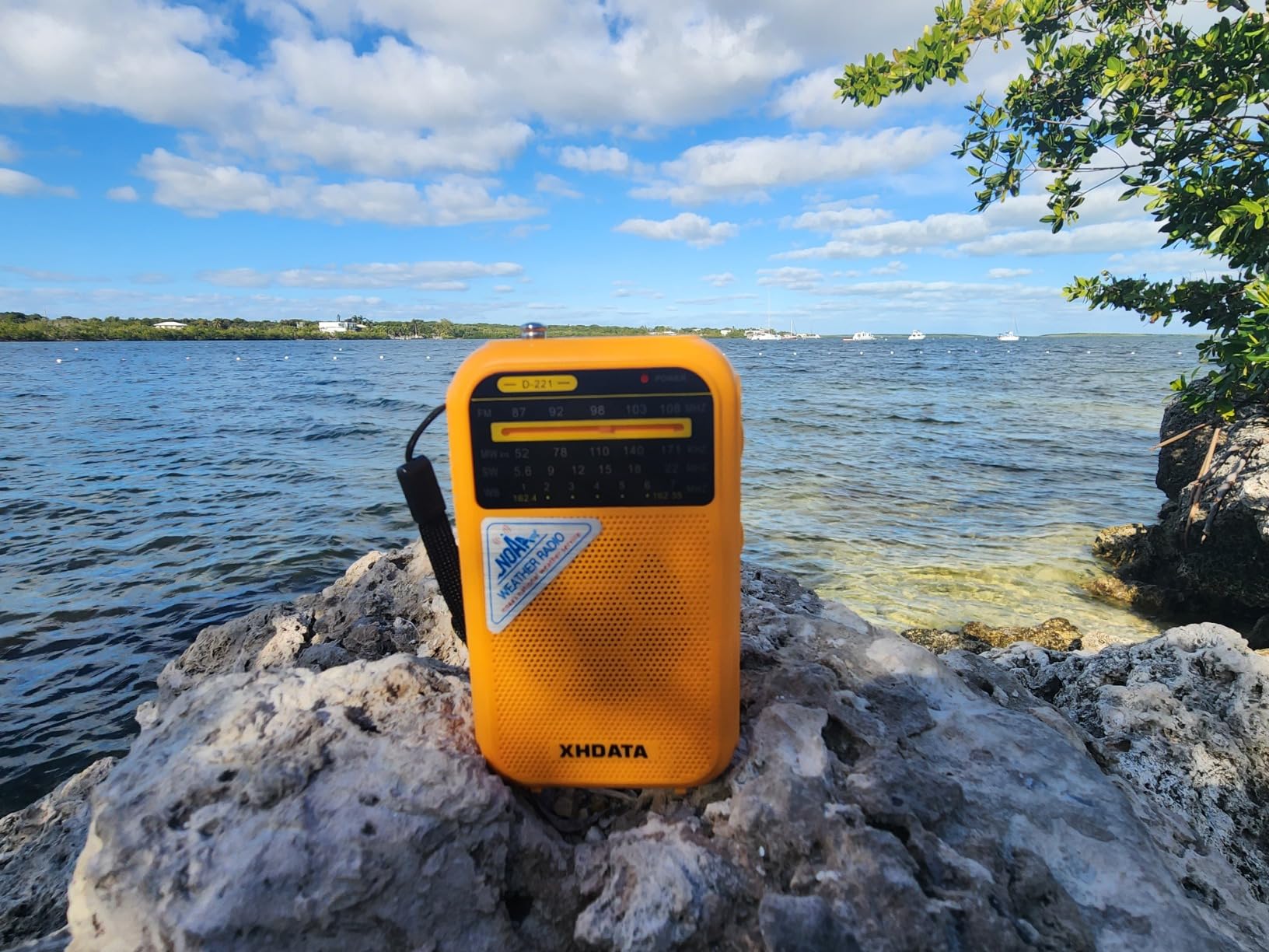 XHDATA D221 NOAA Weather Radio Portable AM FM Shortwave Radio Receiver customer photo 1