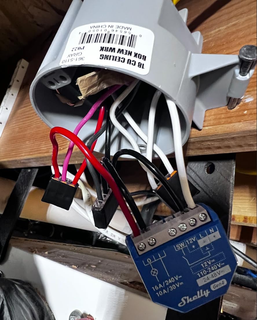 Shelly 1 Gen4, Smart Wi-Fi, Zigbee & Matter Relay Switch with Dry Contacts customer photo 1