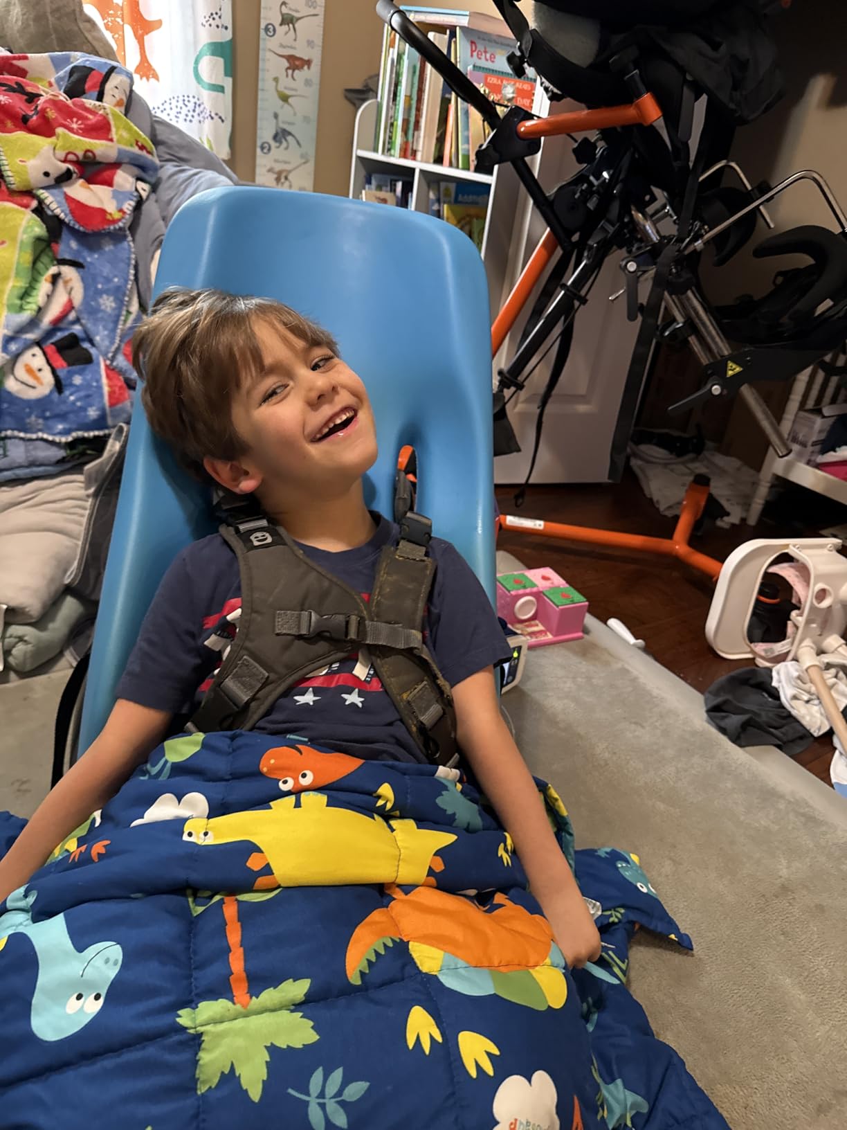 Sivio Weighted Blanket for Sleep, 5lbs, 36 x 48 inches, Blue Dinosaur customer photo 1