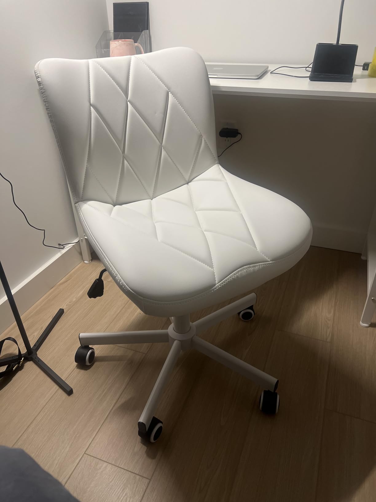 Armless Desk Chair, Morden Home Office Chair no Arms, Adjustable Height & Rocking Computer Chair, PU Leather Vanity Chair, Ergonomic Seat Soft Padded Desk Chairs for Home Small Space, Green customer photo 2