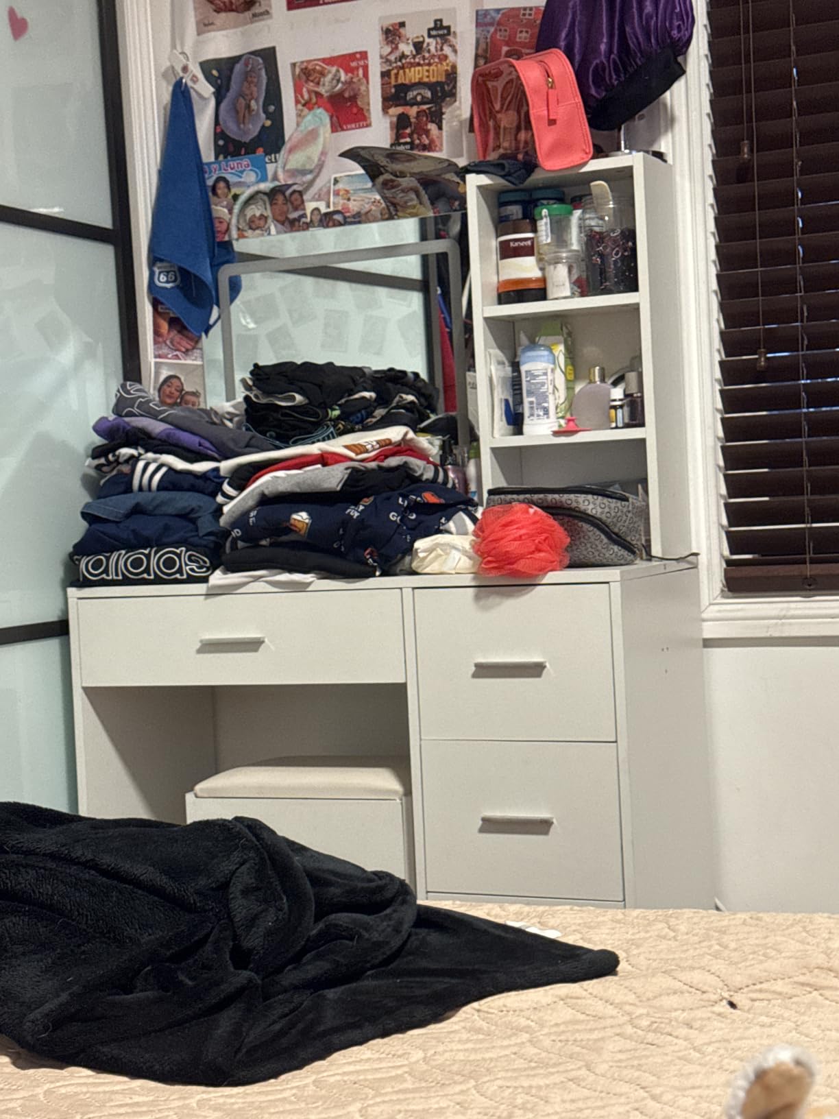 OTOQS Vanity Desk with Mirror and Lights,4 Drawers & Bench Vanity Desk Set customer photo 1
