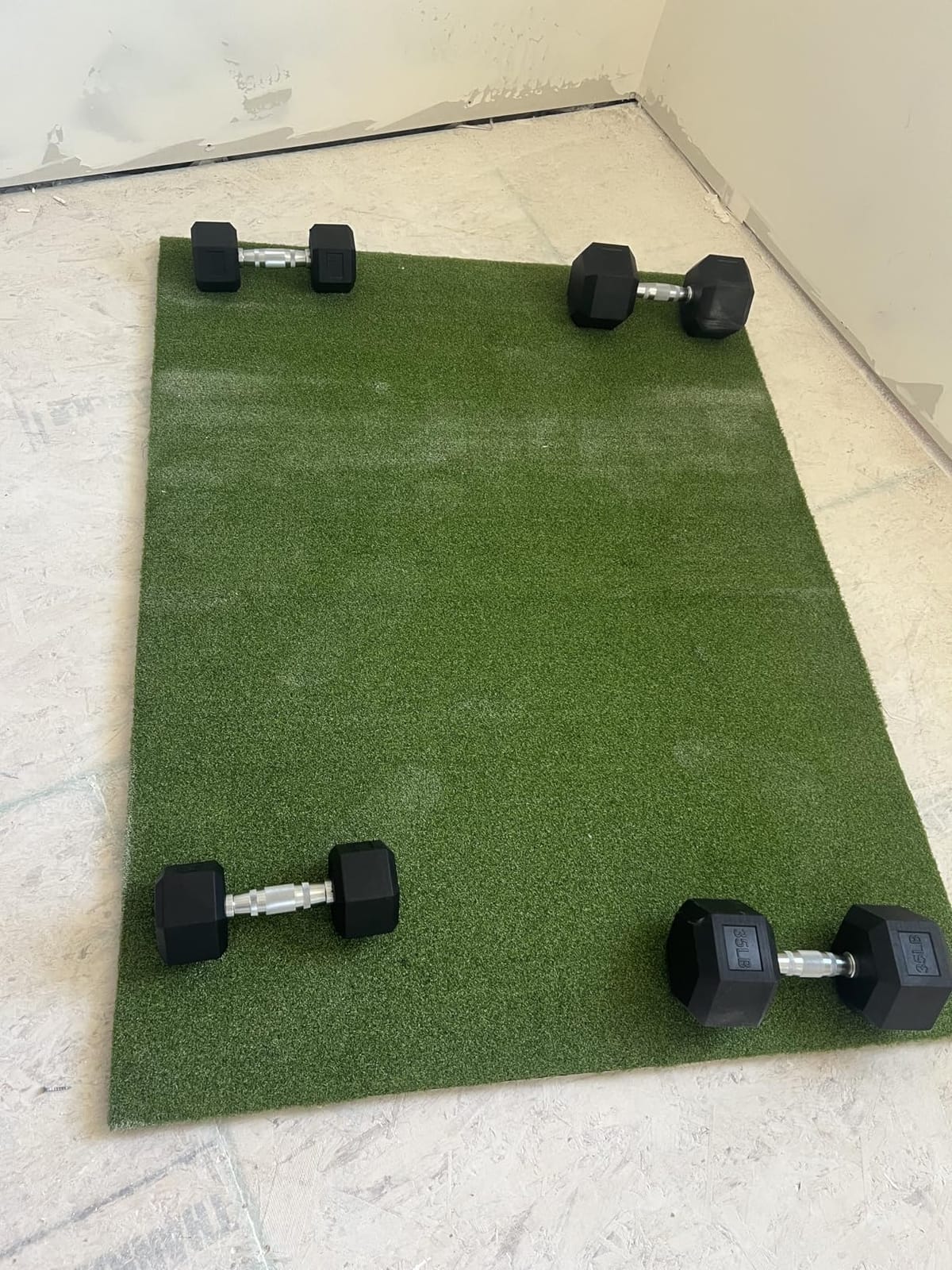5×4 Premium Golf Hitting Mat — 40mm Cushioned Turf for Joint-Friendly Practice — Trusted by PGA Tour Pro Jim Herman, Indoor & Outdoor, Includes Training Kit - USA Owned Brand customer photo 2