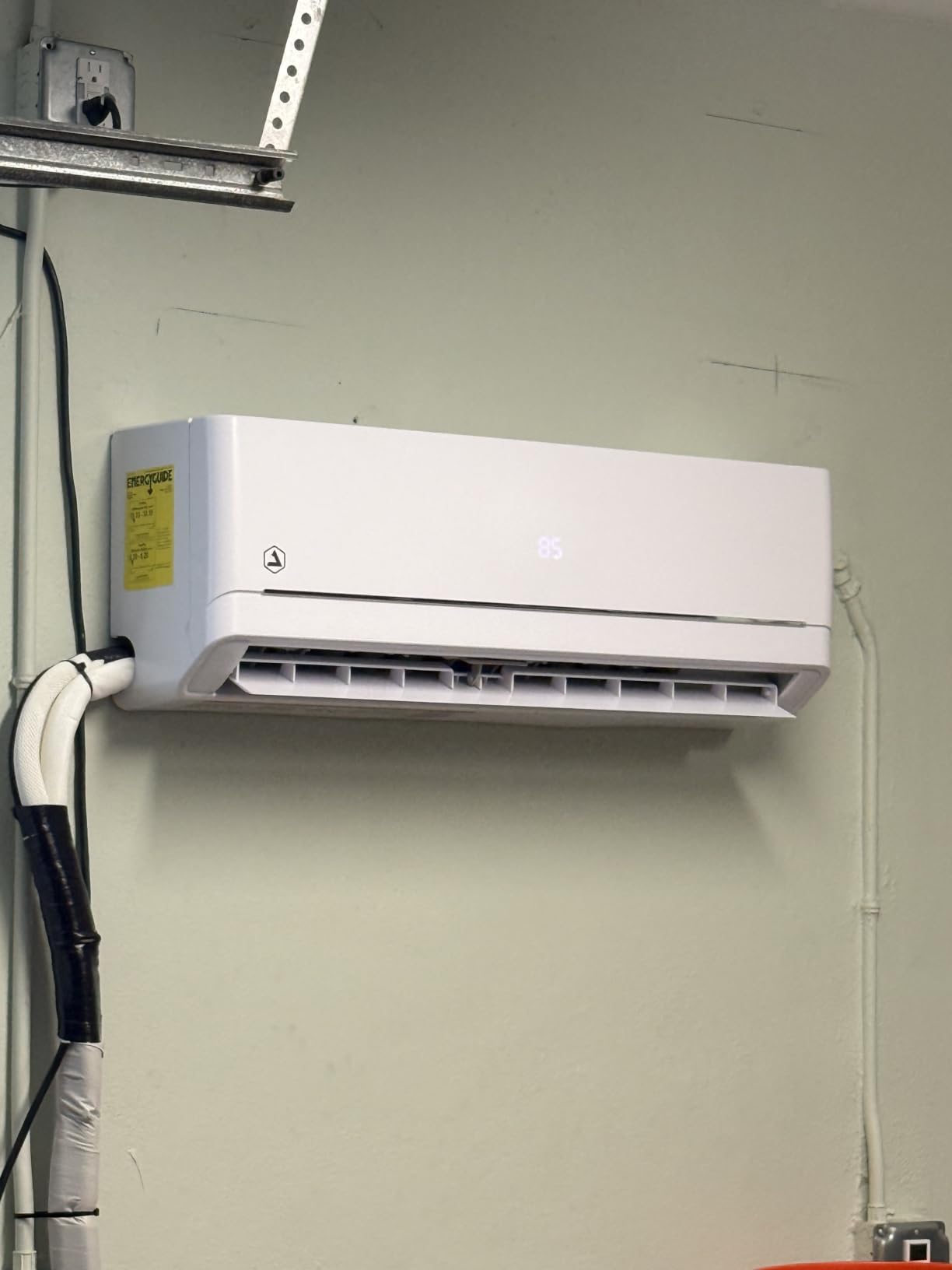 Albott 18,000 BTU Mini Split Air Conditioner and Heater, 18 SEER2, 208-230V customer photo 1