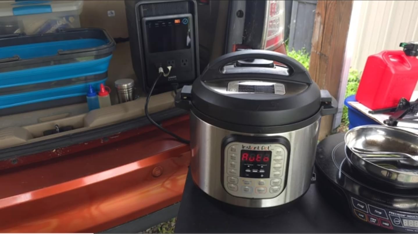 Anker SOLIX S2000 Portable Power Station with 200W Solar Panel customer photo 2