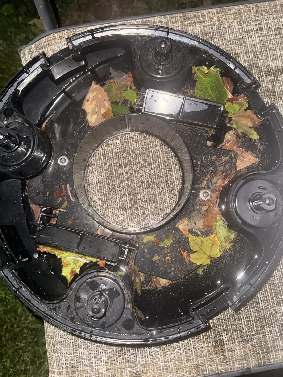 2026 Cordless Robotic Pool Cleaner - 120 Mins Automatic Pool Vacuum for Above Ground Pool & In - Ground Flat Pools up to 1000 Sq.Ft, Robot Pool Cleaner with Self - Parking Tech customer photo 1